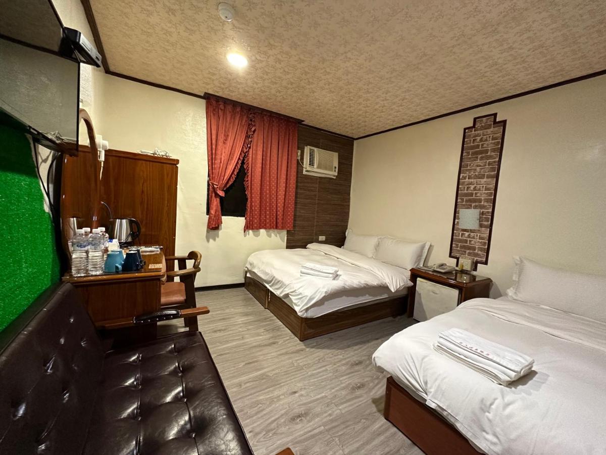 Ming Ren Hotspring Hotel Цзяосі Екстер'єр фото