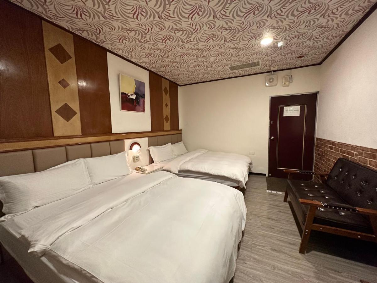Ming Ren Hotspring Hotel Цзяосі Екстер'єр фото